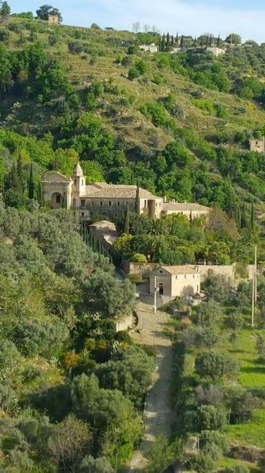 Вилла Casa Annunziata, Borgo E Mare A Badolato Бадолато-Стационе Экстерьер фото